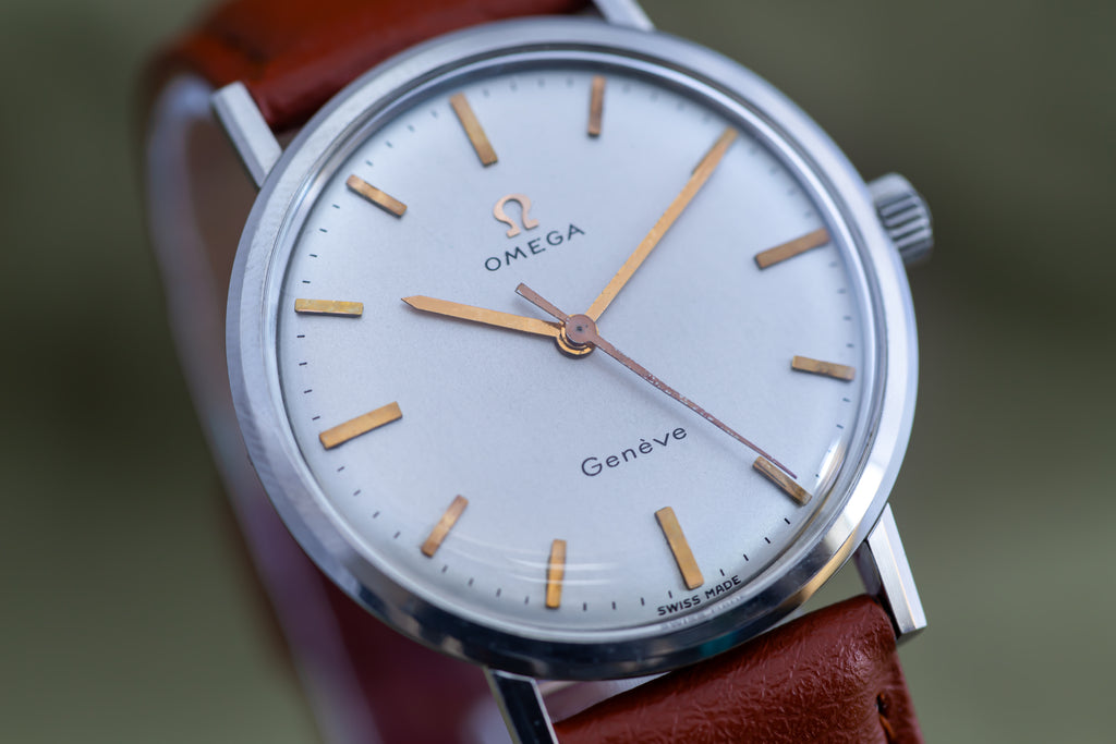 VINTAGE MANUAL WIND STAINLESS STEEL OMEGA GENEVE WATCH CAL.600 DATED 1964 IN EXCELLENT CONDITION