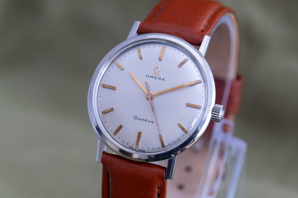 VINTAGE MANUAL WIND STAINLESS STEEL OMEGA GENEVE WATCH CAL.600 DATED 1964 IN EXCELLENT CONDITION