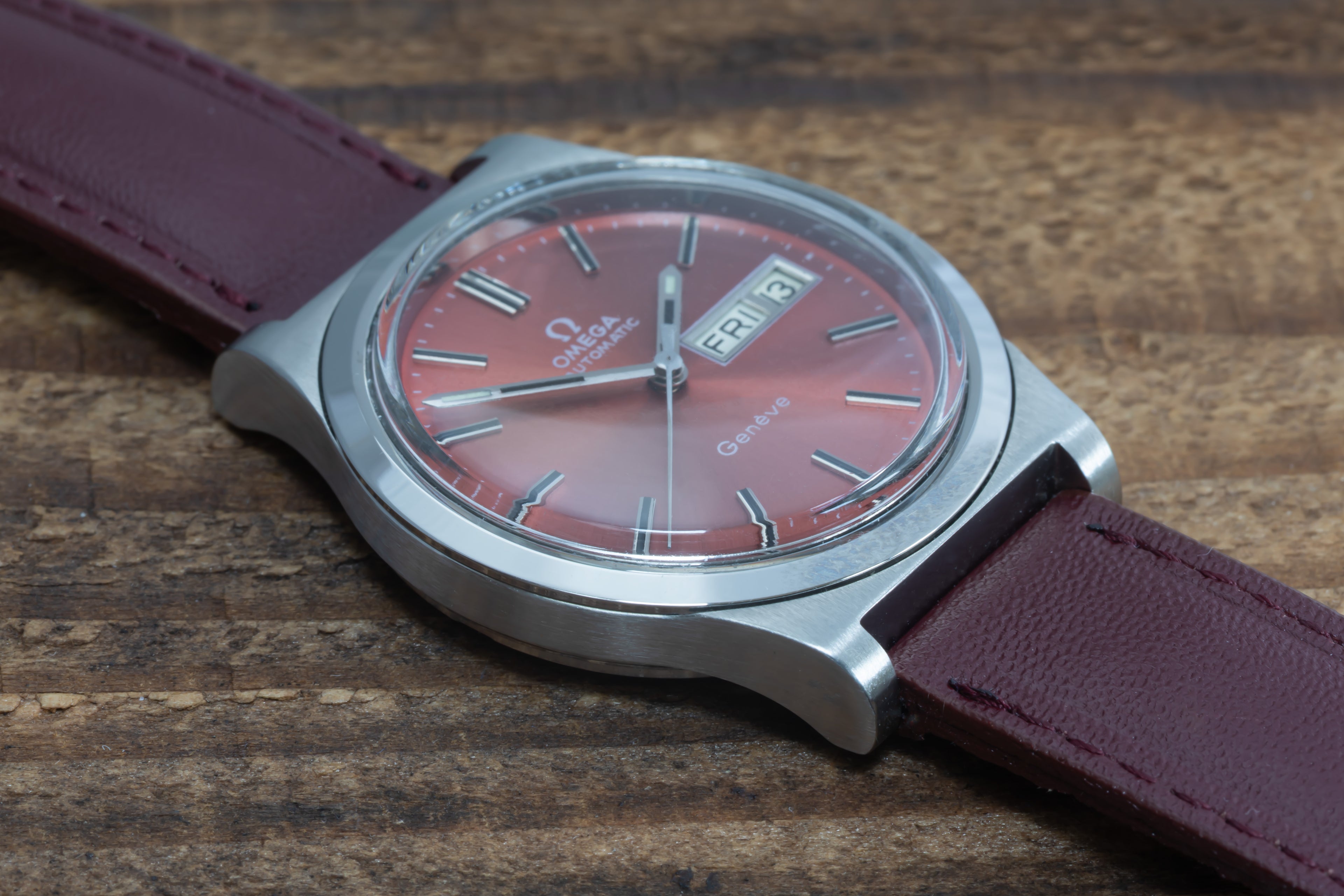 SUPERB GENUINE AUTOMATIC OMEGA GENEVE DAY/DATE CAL.1022 FROM 1977