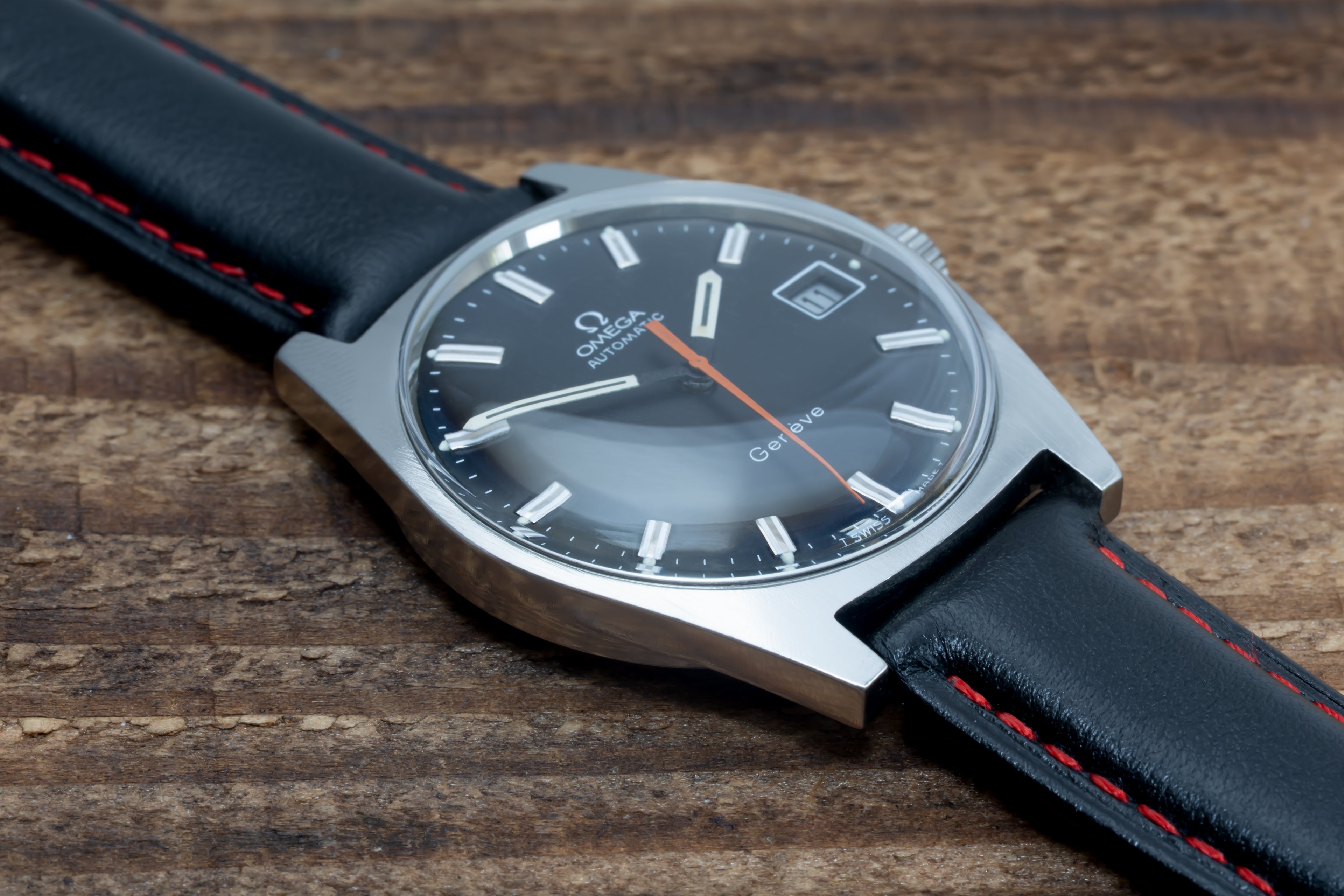 EXCEPTIONAL OMEGA GENEVE RACING CALENDAR AUTOMATIC CAL.565 DATED 1971 WATCH