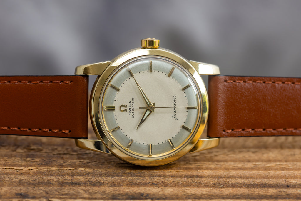 EXCEPTIONAL VINTAGE SERVICED OMEGA SEAMASTER AUTOMATIC BIG SEAHORSE LOGO GOLD CAP WATCH CAL.501 DATED 1958 TWO-TONE TUXEDO DIAL