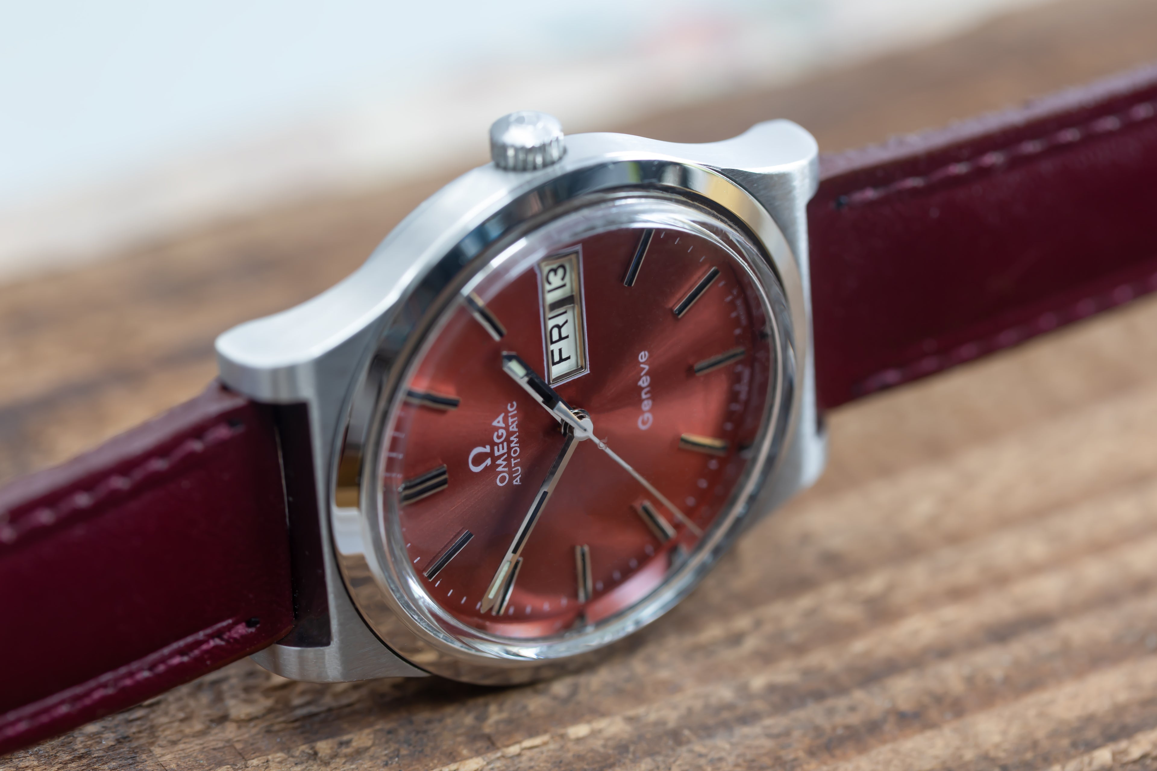 SUPERB GENUINE AUTOMATIC OMEGA GENEVE DAY/DATE CAL.1022 FROM 1977