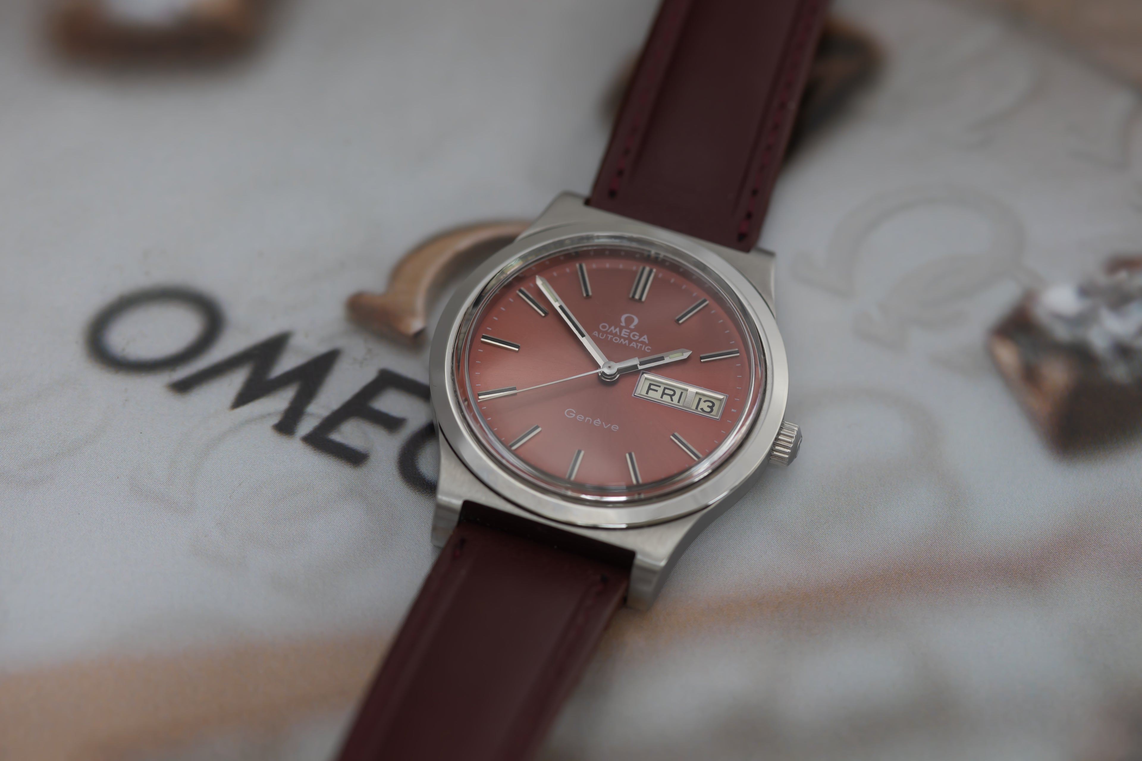 SUPERB GENUINE AUTOMATIC OMEGA GENEVE DAY/DATE CAL.1022 FROM 1977