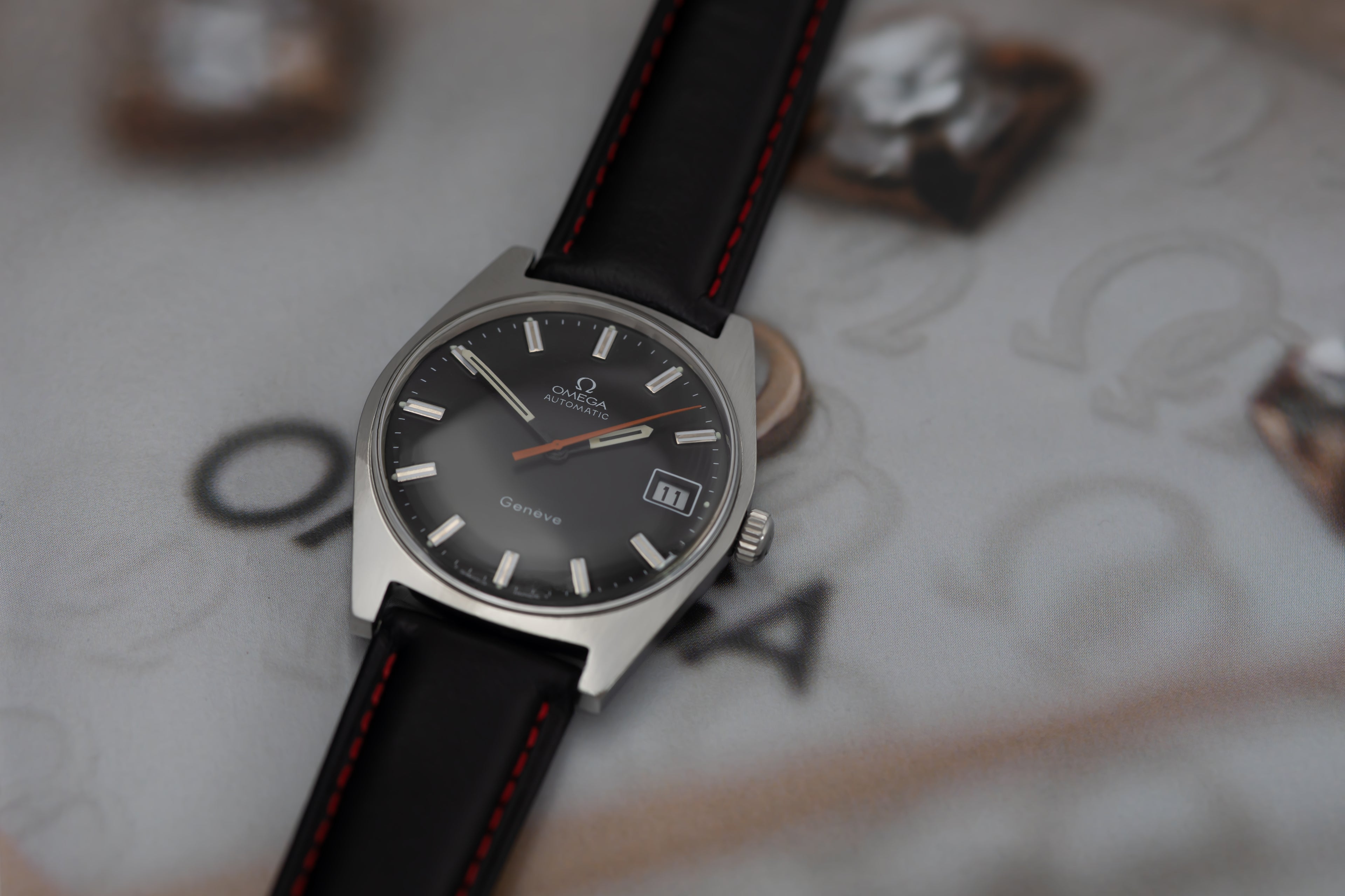 EXCEPTIONAL OMEGA GENEVE RACING CALENDAR AUTOMATIC CAL.565 DATED 1971 WATCH