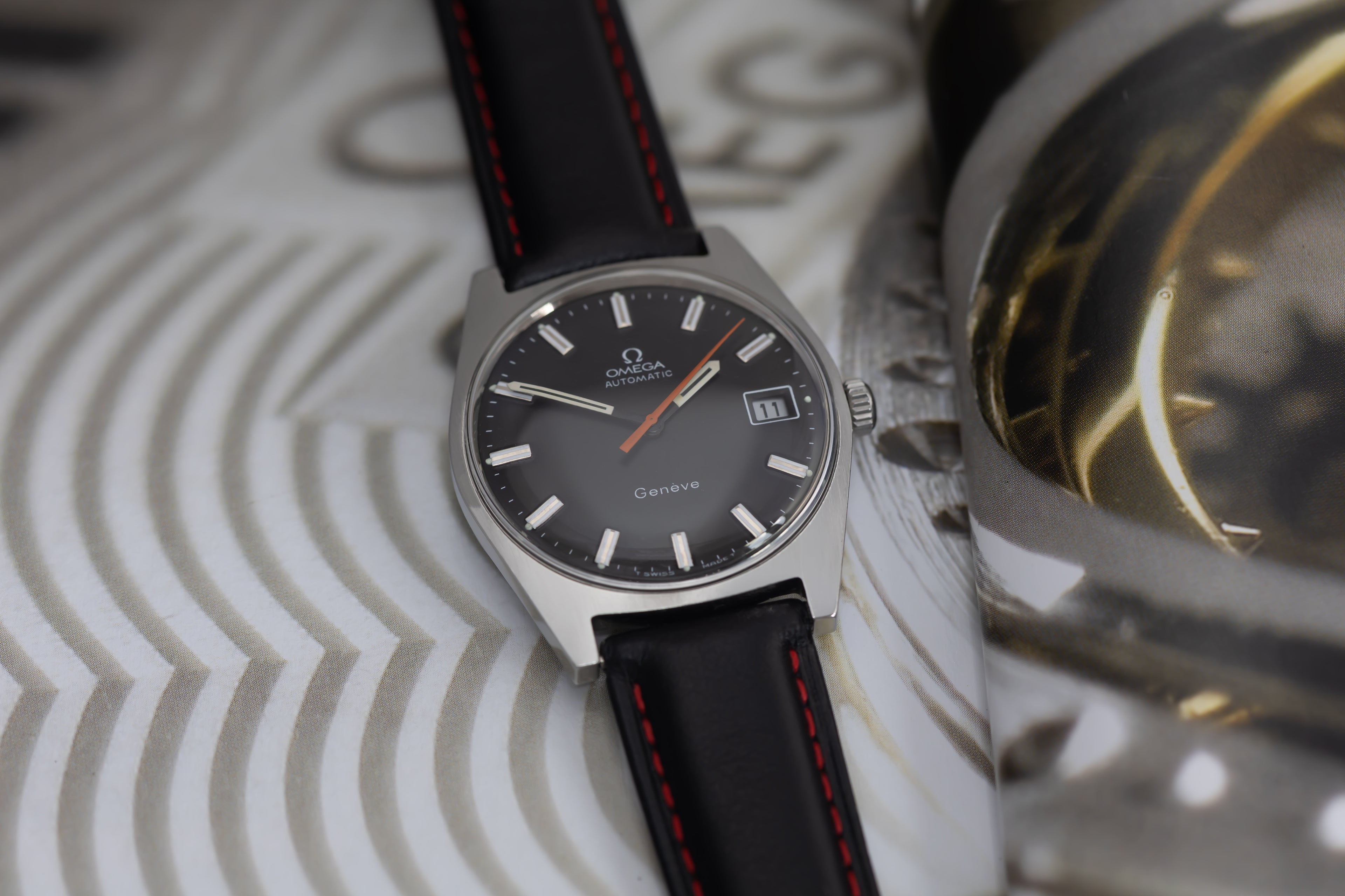 EXCEPTIONAL OMEGA GENEVE RACING CALENDAR AUTOMATIC CAL.565 DATED 1971 WATCH