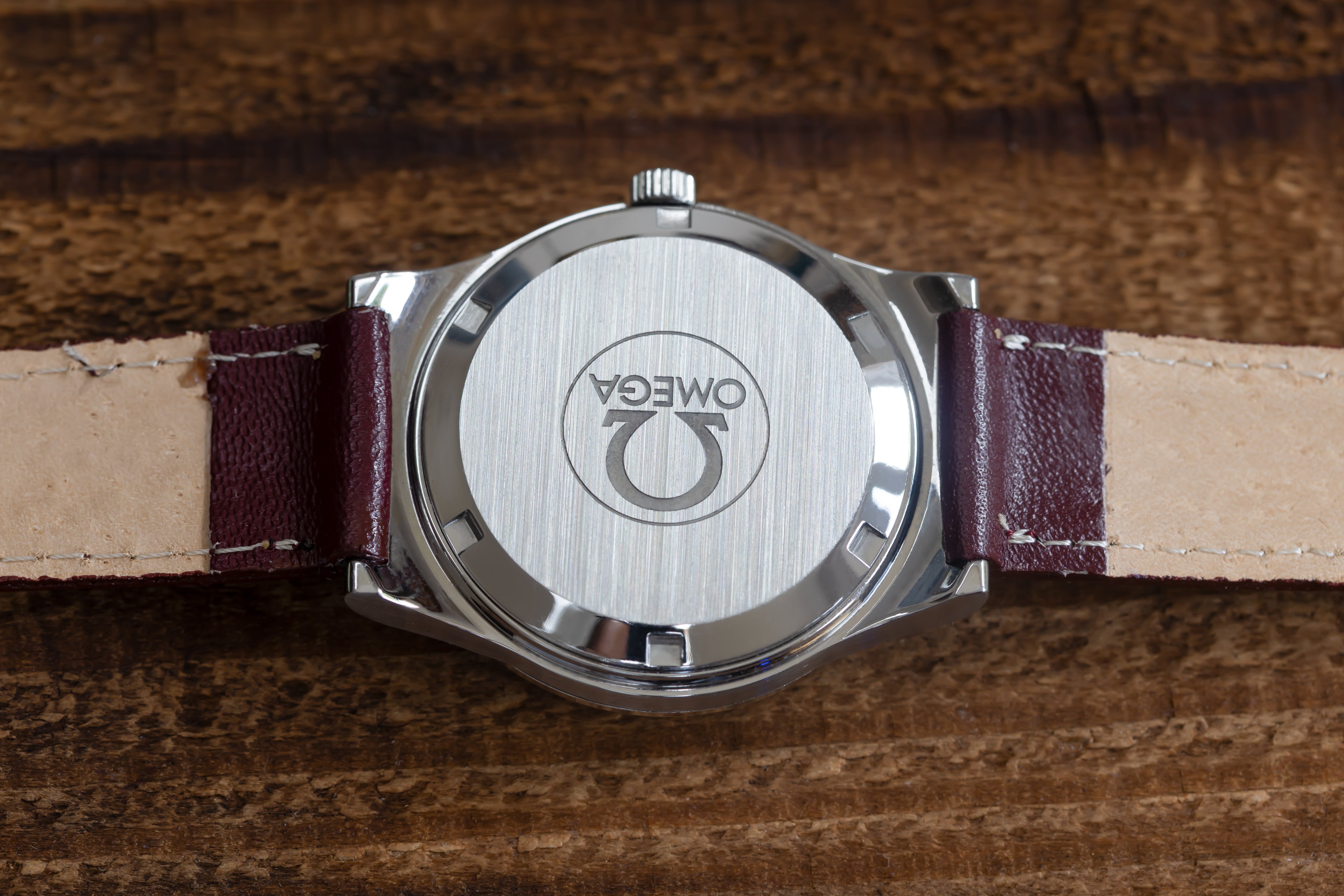 SUPERB GENUINE AUTOMATIC OMEGA GENEVE DAY/DATE CAL.1022 FROM 1977